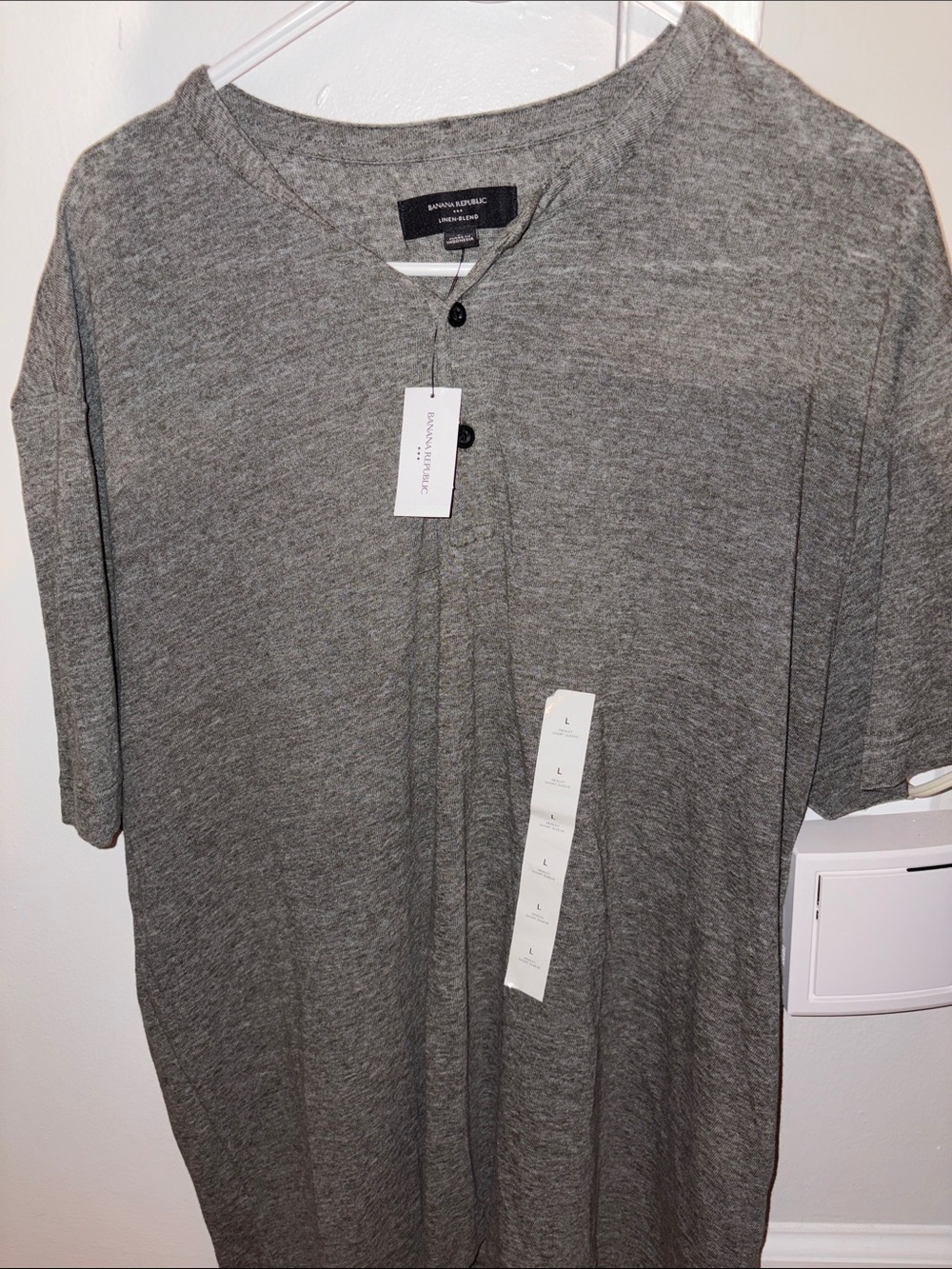 NWT Banana Republic Men’s Linen Henley